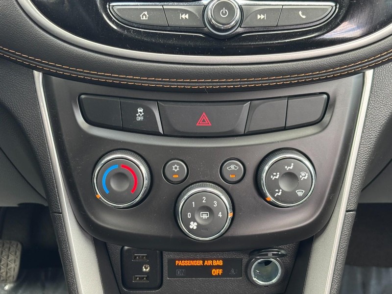 Chevrolet Trax Vehicle Image 14