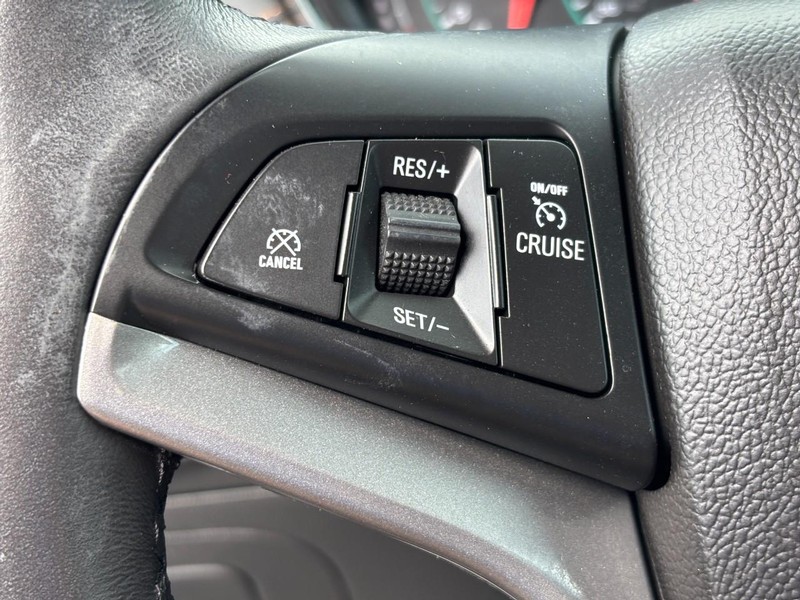 Chevrolet Trax Vehicle Image 17