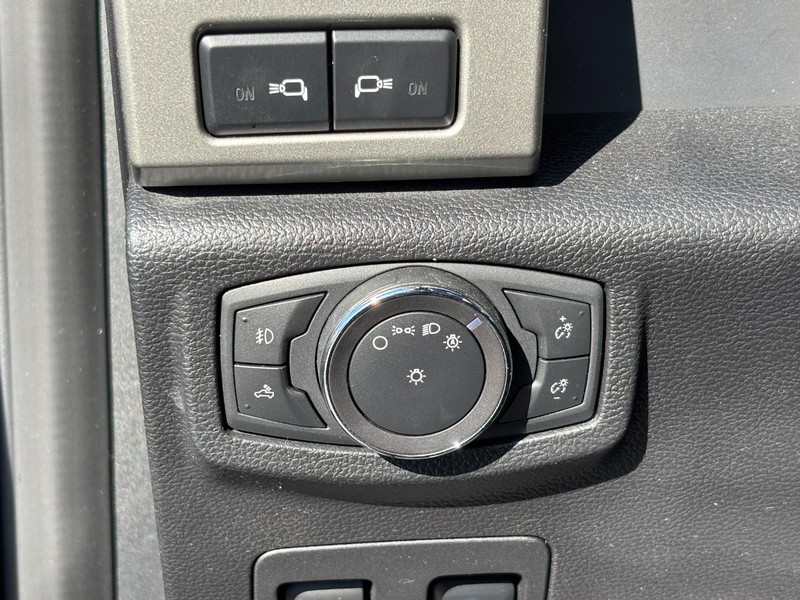 Ford F-150 Vehicle Image 16