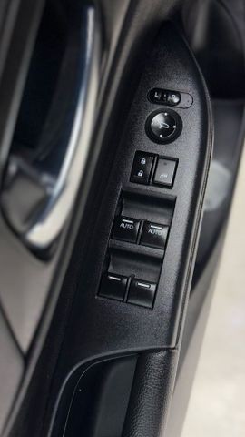 Honda Accord Sedan Vehicle Full-screen Gallery Image 13