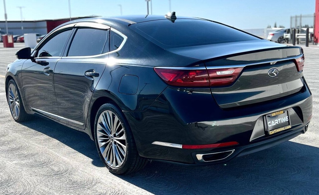 Kia Cadenza Vehicle Full-screen Gallery Image 07