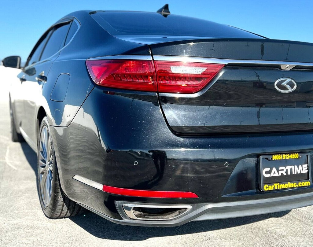 Kia Cadenza Vehicle Full-screen Gallery Image 08