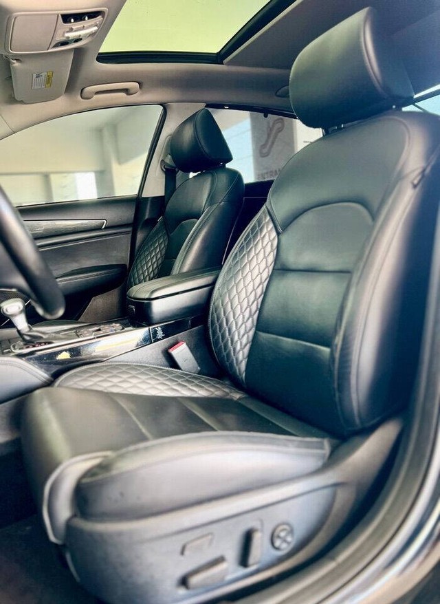 Kia Cadenza Vehicle Full-screen Gallery Image 30