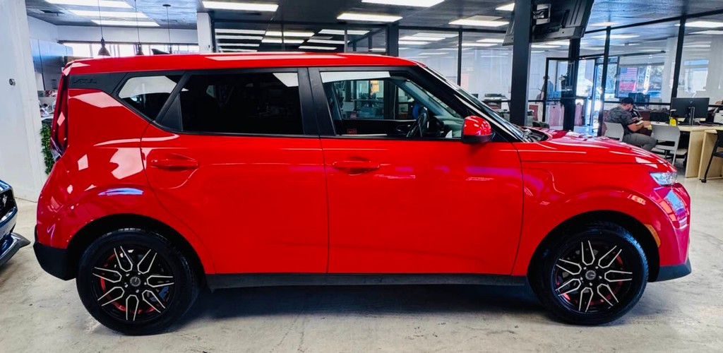 Kia Soul Vehicle Full-screen Gallery Image 04