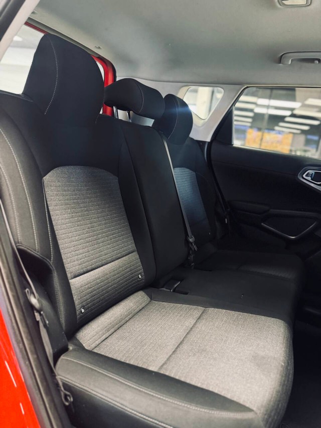 Kia Soul Vehicle Full-screen Gallery Image 11