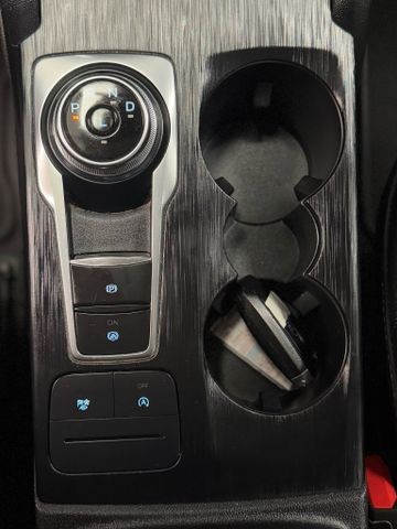 Ford Escape Vehicle Full-screen Gallery Image 14