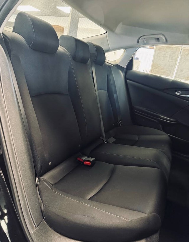 Honda Civic Sedan Vehicle Full-screen Gallery Image 16