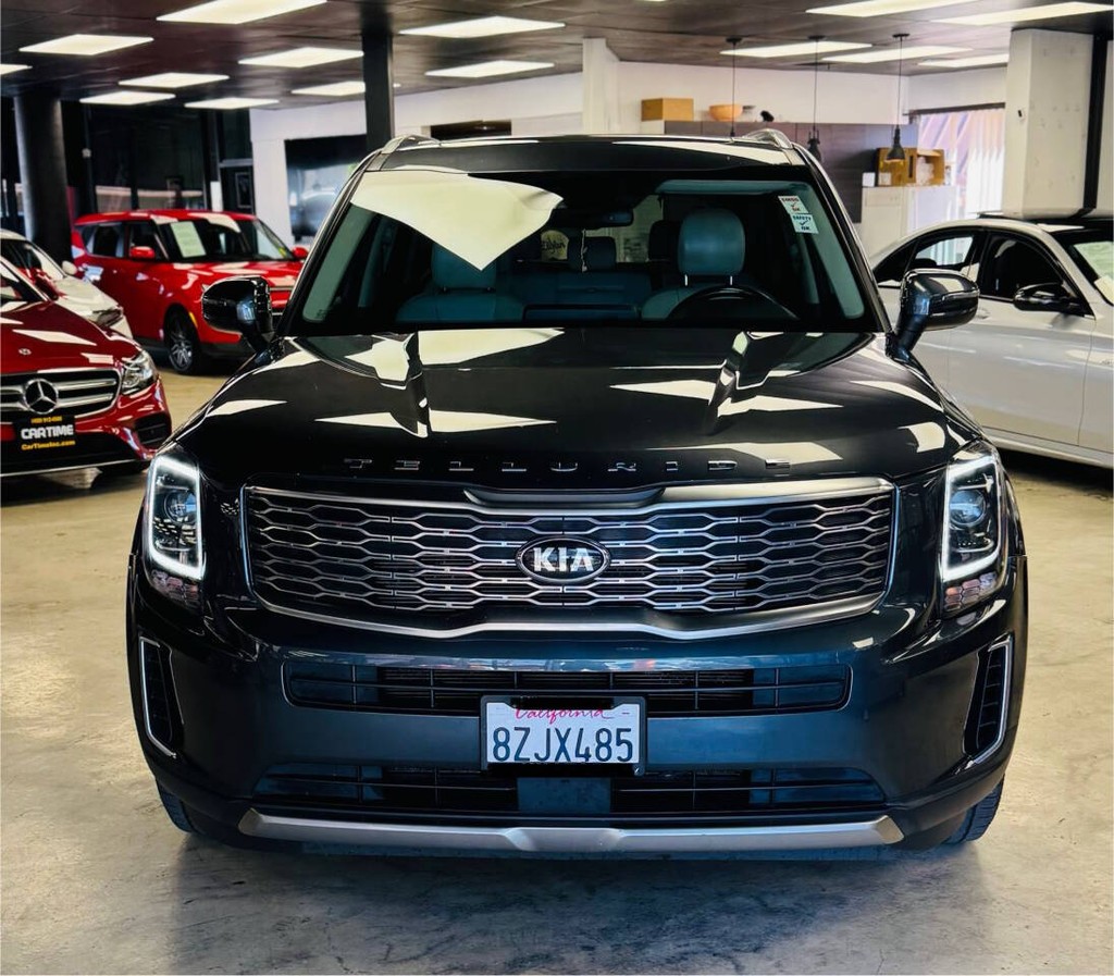 Kia Telluride Vehicle Full-screen Gallery Image 03