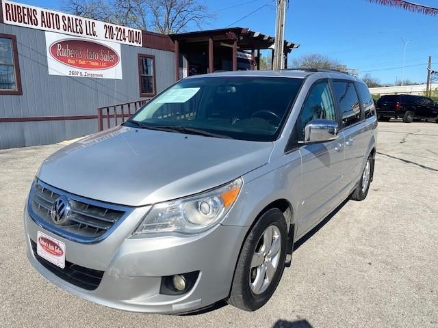 Volkswagen Routan SEL Premium - San Antonio TX