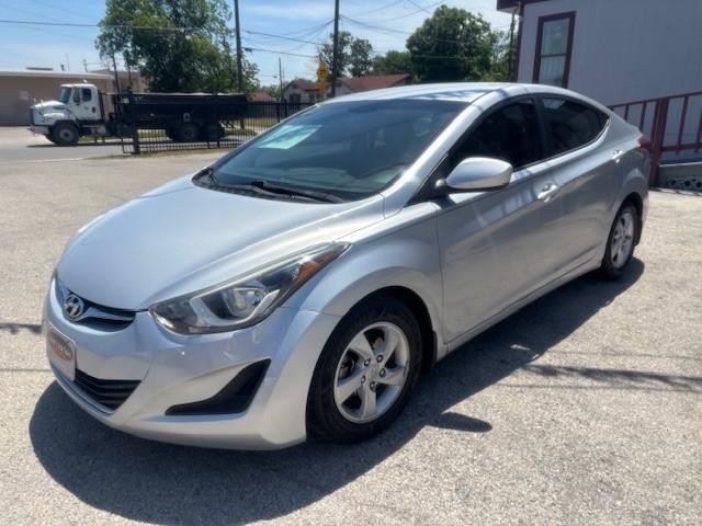 Hyundai Elantra SE - San Antonio TX