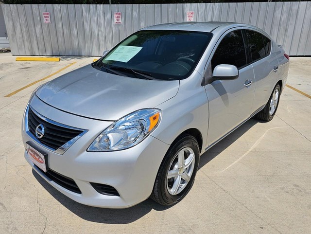 Nissan Versa SV - San Antonio TX