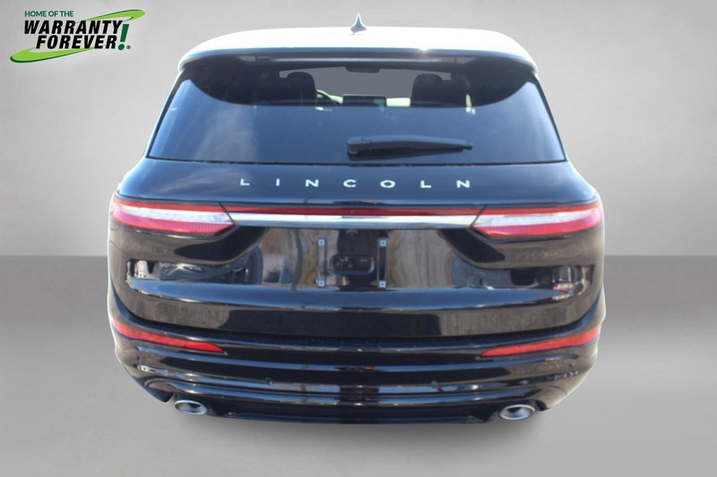 Lincoln Corsair Vehicle Full-screen Gallery Image 06