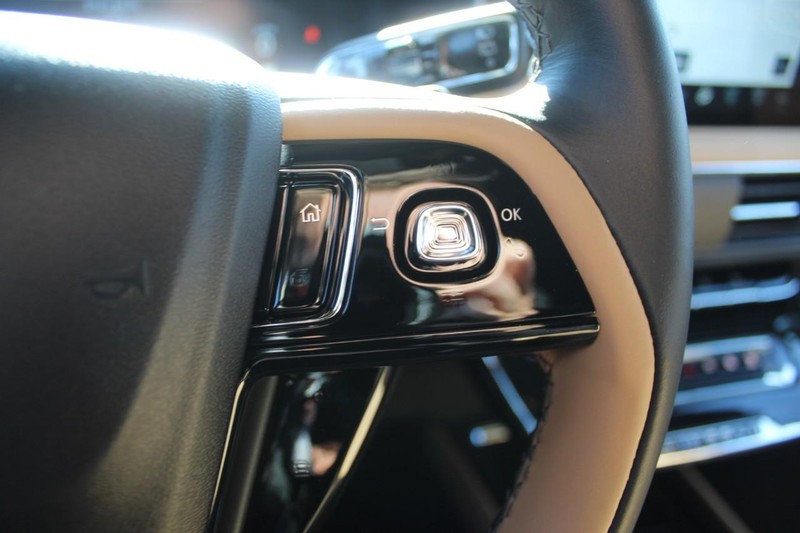 Lincoln Corsair Vehicle Full-screen Gallery Image 19