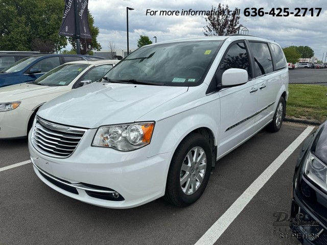 2016 Chrysler Town & Country Touring at Dave Sinclair Lincoln St. Peters in St. Peters MO