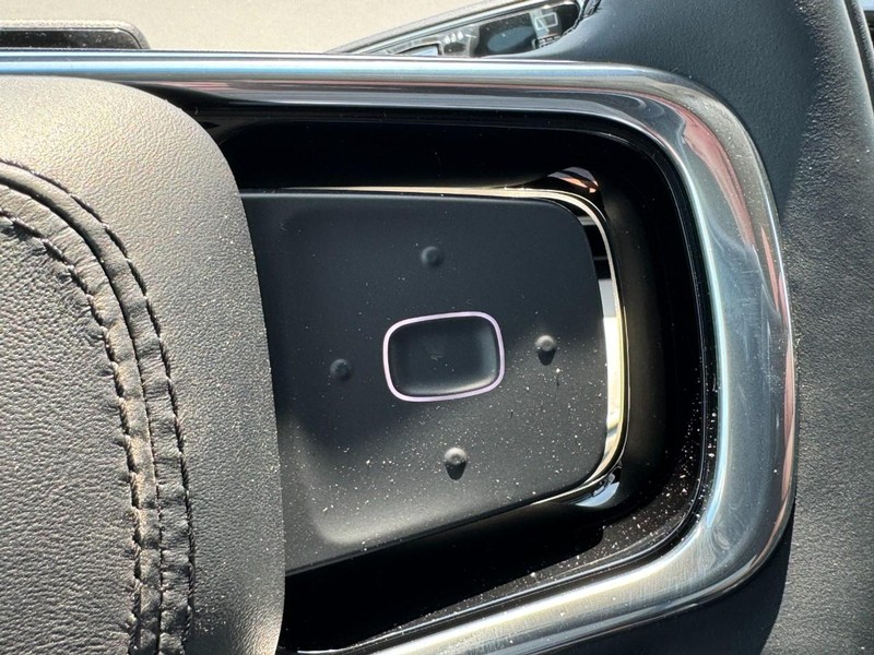 Lincoln Nautilus Vehicle Full-screen Gallery Image 19