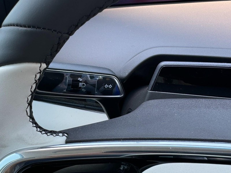 Lincoln Nautilus Vehicle Full-screen Gallery Image 20