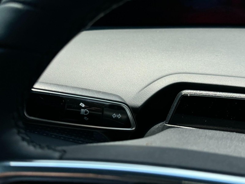 Lincoln Nautilus Vehicle Full-screen Gallery Image 18
