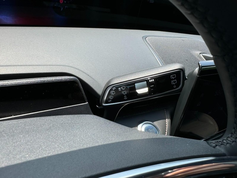 Lincoln Nautilus Vehicle Full-screen Gallery Image 19