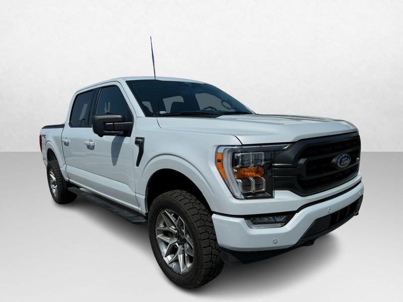 Ford F-150 Vehicle Full-screen Gallery Image 03