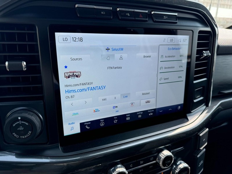 Ford F-150 Vehicle Full-screen Gallery Image 16