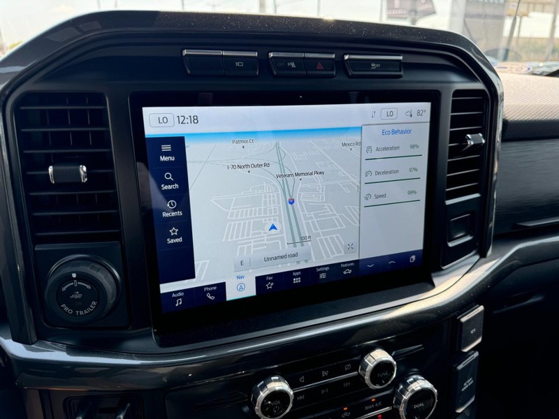 Ford F-150 Vehicle Full-screen Gallery Image 23