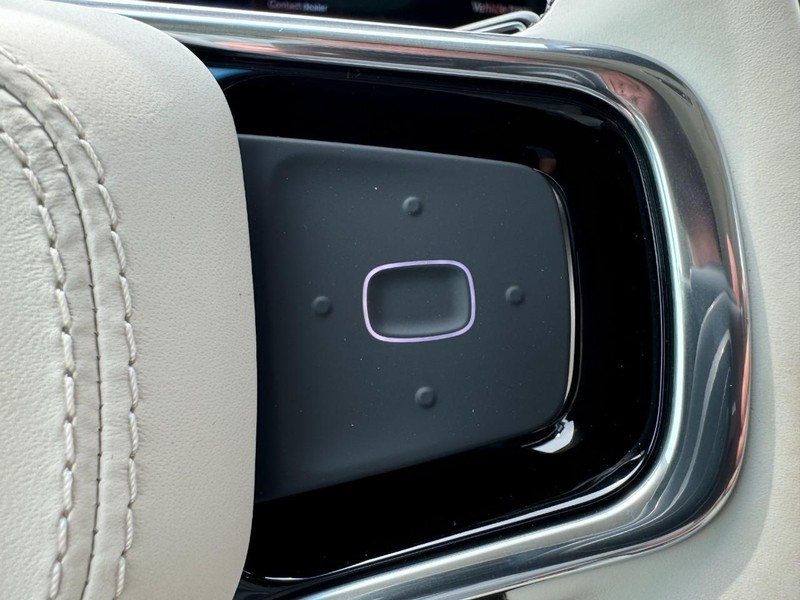 Lincoln Nautilus Vehicle Full-screen Gallery Image 19
