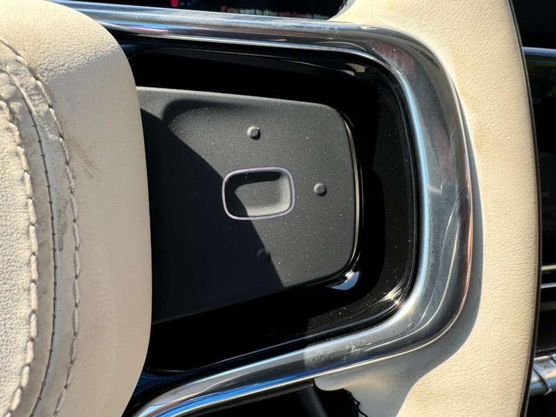 Lincoln Nautilus Vehicle Full-screen Gallery Image 19
