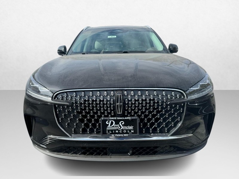 Lincoln Aviator Vehicle Full-screen Gallery Image 03