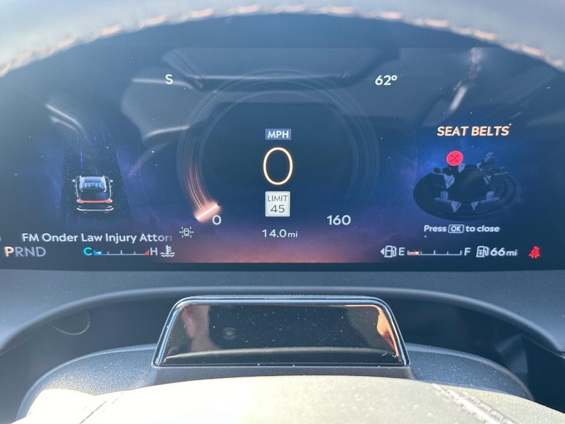 Lincoln Aviator Vehicle Full-screen Gallery Image 22