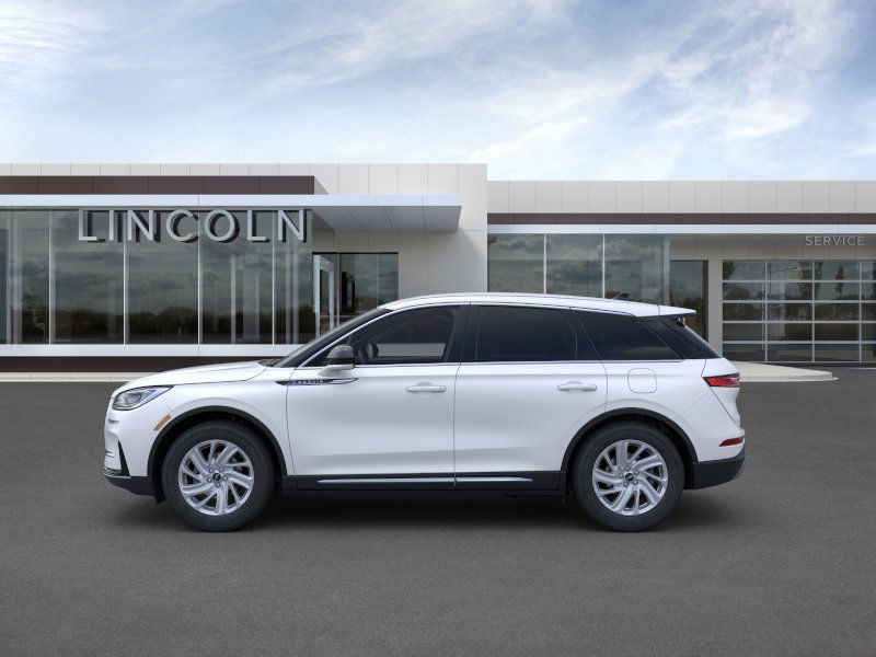 Lincoln Corsair Vehicle Full-screen Gallery Image 03