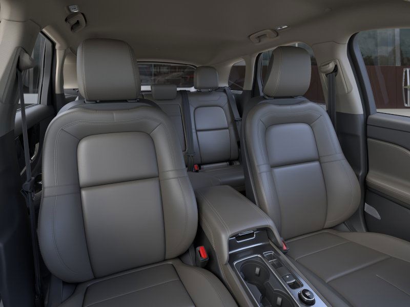 Lincoln Corsair Vehicle Full-screen Gallery Image 10