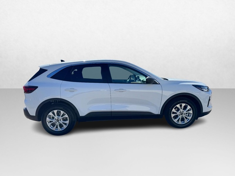 Ford Escape Vehicle Full-screen Gallery Image 04