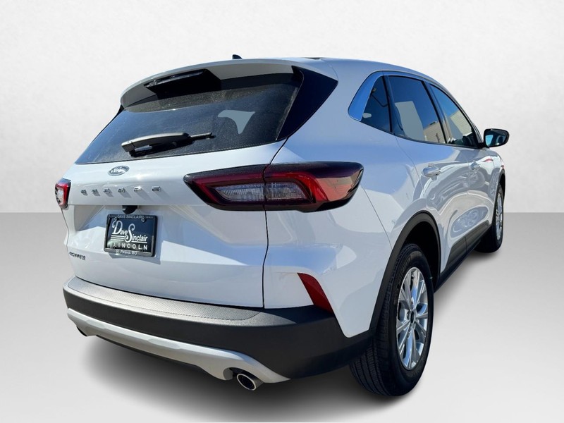 Ford Escape Vehicle Full-screen Gallery Image 05