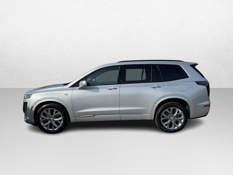 Cadillac XT6 Vehicle Full-screen Gallery Image 08