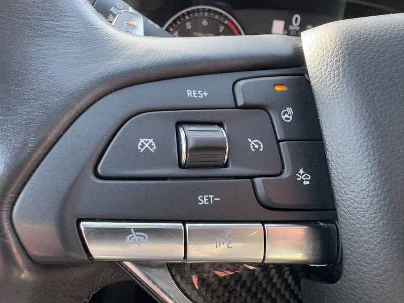 Cadillac XT6 Vehicle Full-screen Gallery Image 18
