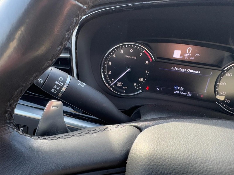 Cadillac XT6 Vehicle Full-screen Gallery Image 20