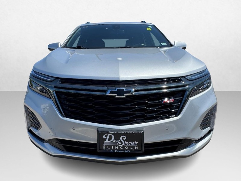 Chevrolet Equinox Vehicle Full-screen Gallery Image 02