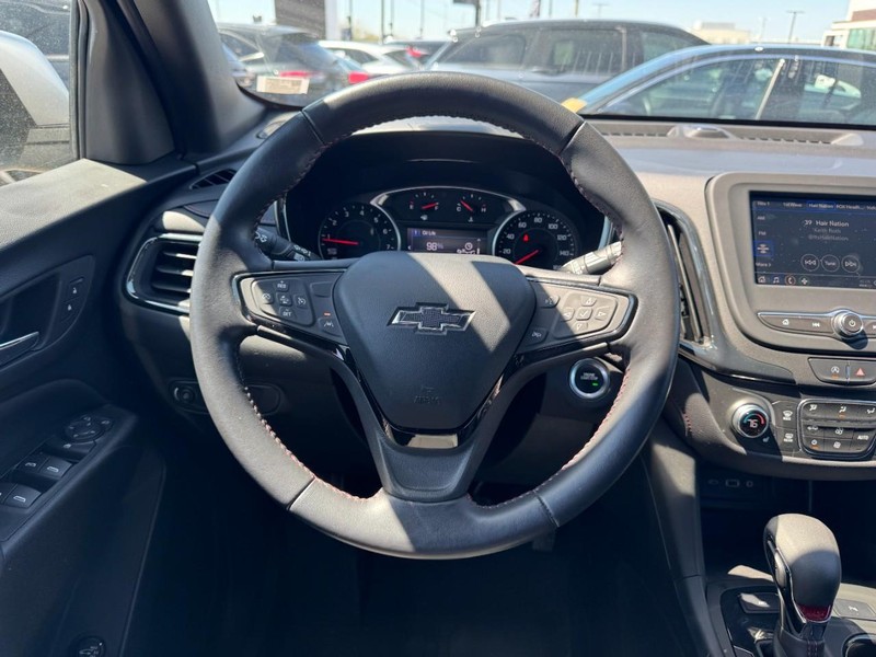 Chevrolet Equinox Vehicle Full-screen Gallery Image 10