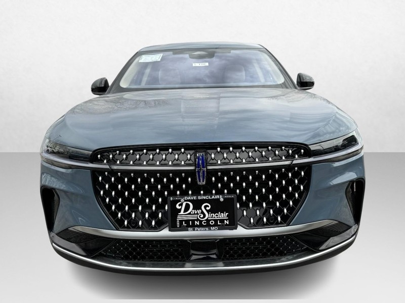 Lincoln Nautilus Vehicle Full-screen Gallery Image 02