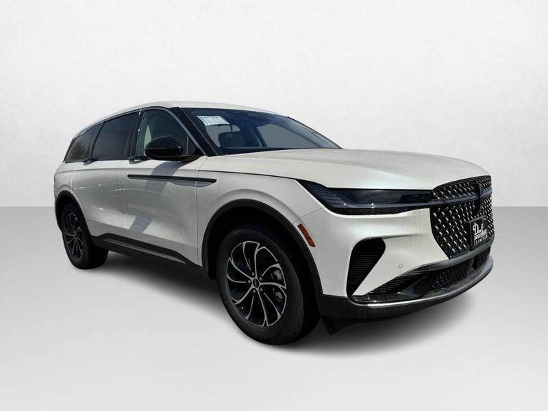 Lincoln Nautilus Vehicle Full-screen Gallery Image 03