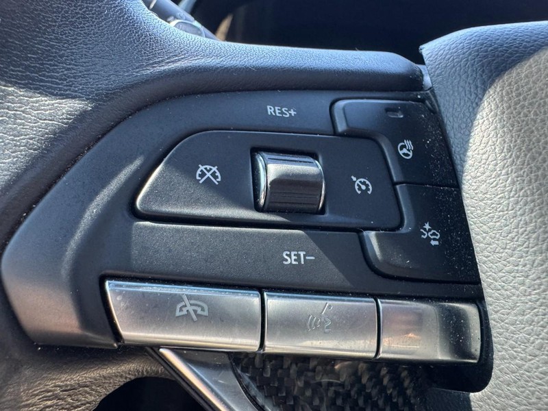 Cadillac XT6 Vehicle Full-screen Gallery Image 18