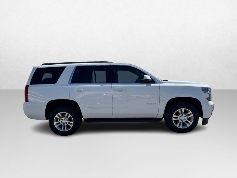 Chevrolet Tahoe Vehicle Full-screen Gallery Image 04