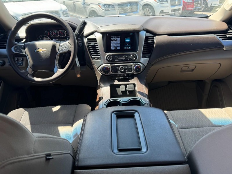 Chevrolet Tahoe Vehicle Full-screen Gallery Image 09