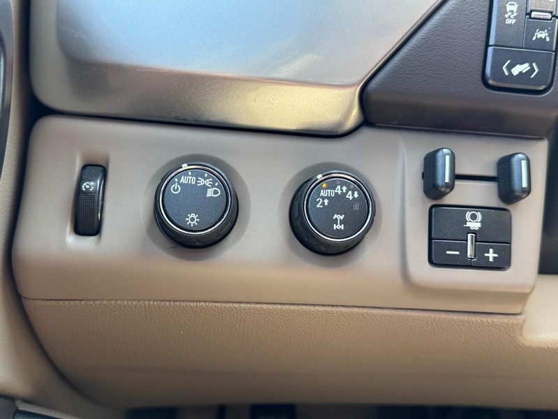 Chevrolet Tahoe Vehicle Full-screen Gallery Image 22