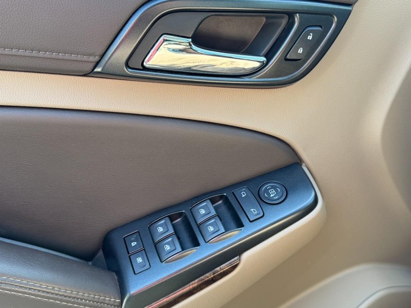 Chevrolet Tahoe Vehicle Full-screen Gallery Image 25