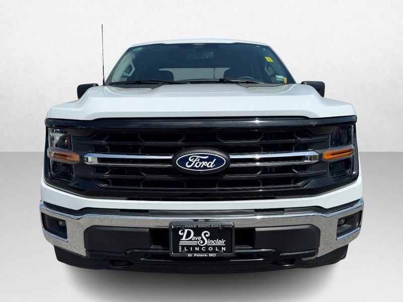 Ford F-150 Vehicle Full-screen Gallery Image 02