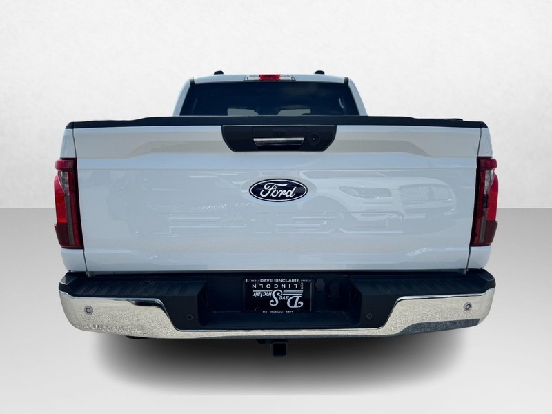 Ford F-150 Vehicle Full-screen Gallery Image 06