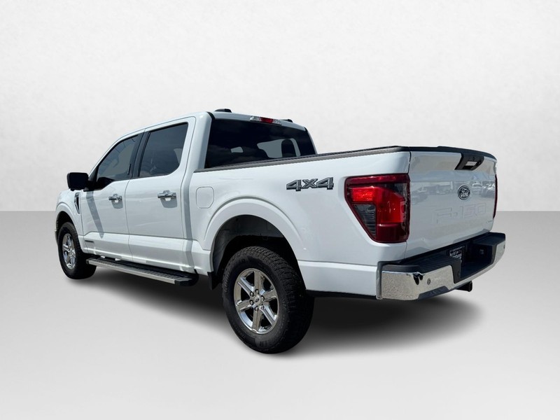Ford F-150 Vehicle Full-screen Gallery Image 07