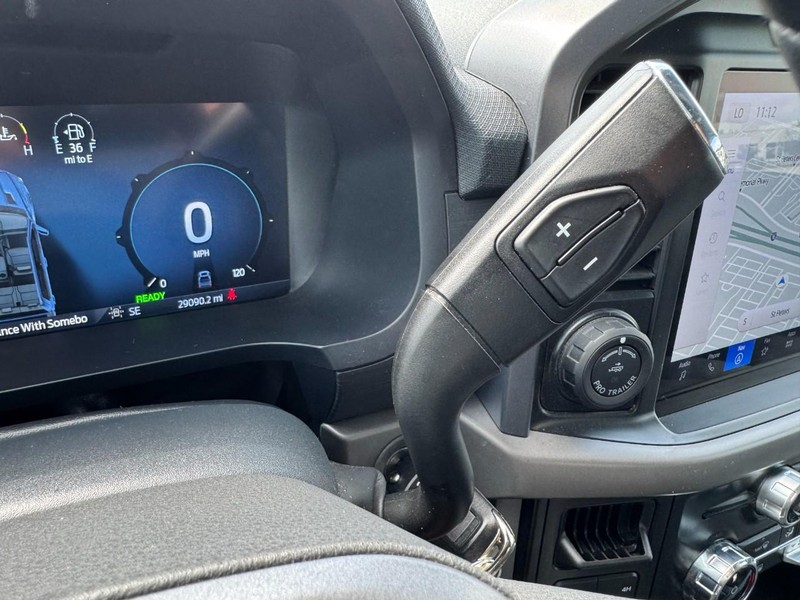 Ford F-150 Vehicle Full-screen Gallery Image 21