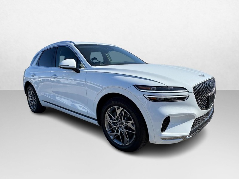 Genesis GV70 Vehicle Full-screen Gallery Image 03